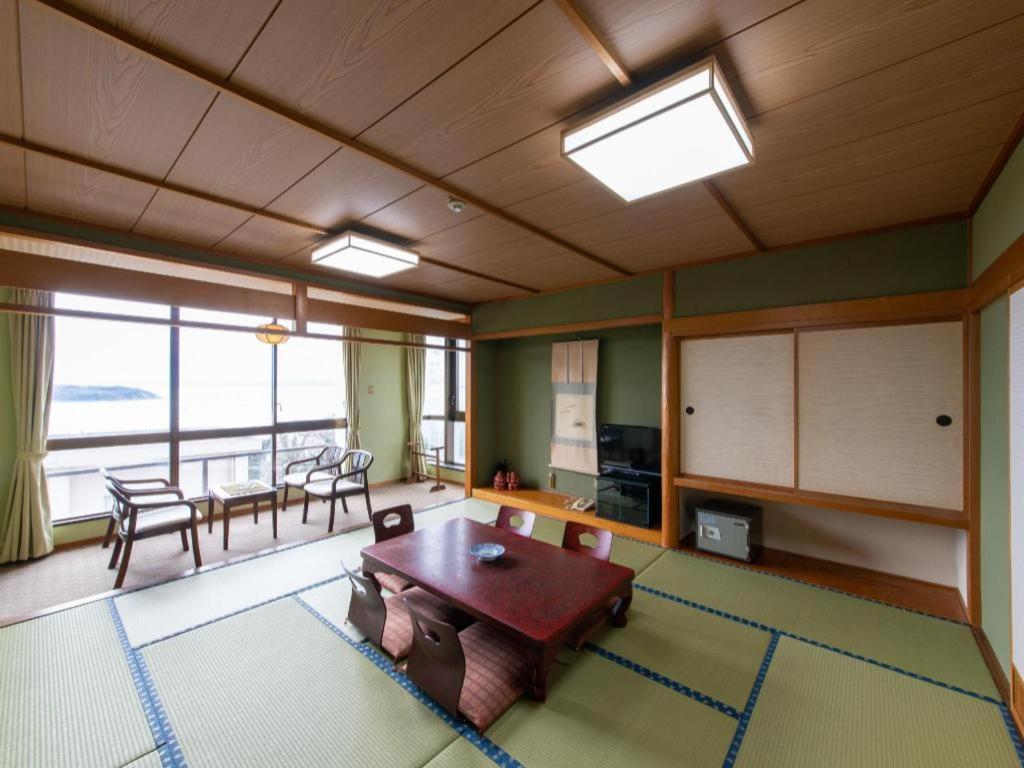 Tabist Marutora Bekkan Nishio Kira Esterno foto